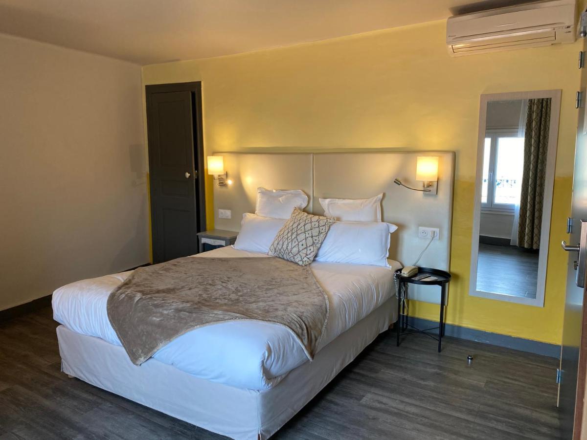 Hotel Majestic Nîmes Buitenkant foto